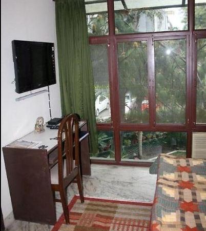 Homestay Chateau 39 Új-Delhi Kültér fotó